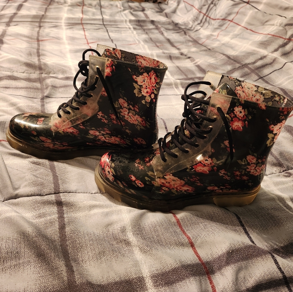 Under ground england brand boots